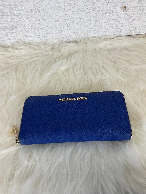 Wallet Designer By Michael Kors  Size: Large