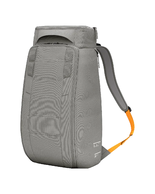 Hugger Backpack 30L Sand Grey