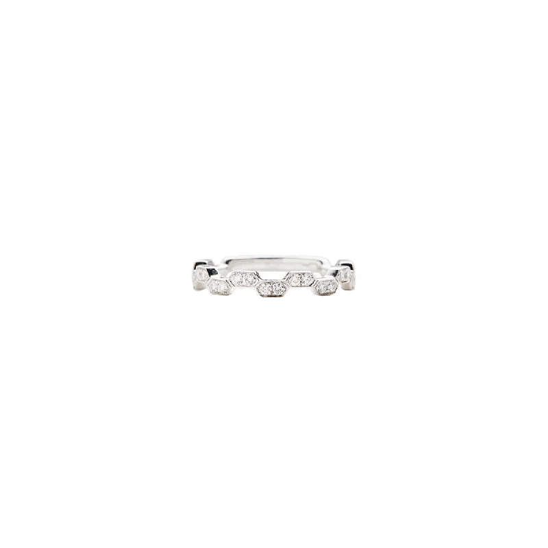 18 Karat White Gold Diamond Zig Zag Band