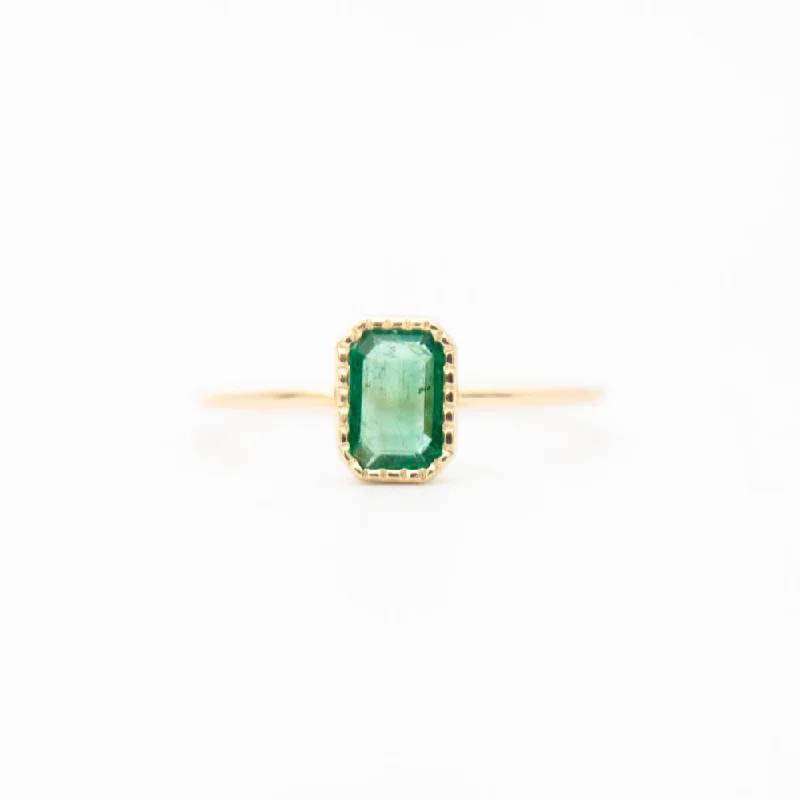 Emerald-Cut Green Emerald Wisp Ring