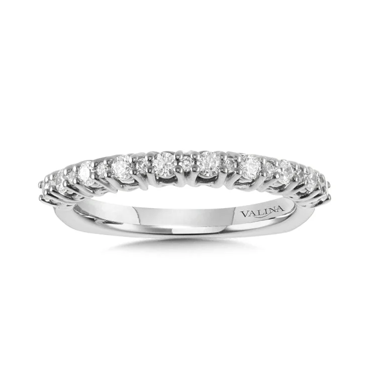 Decorative Diamond Wedding Band