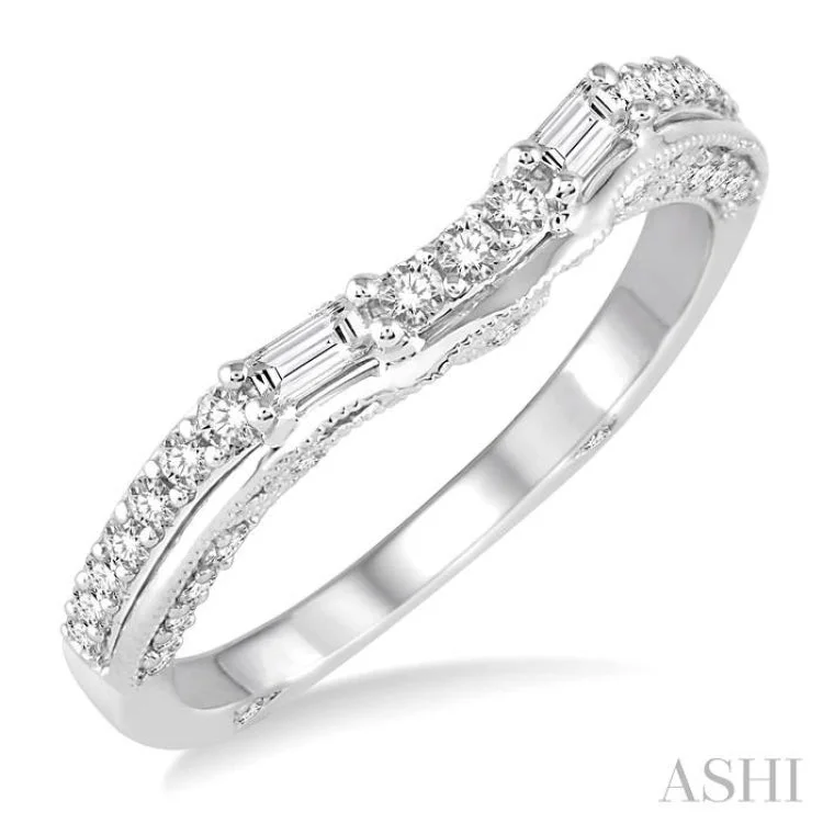 1/3 Ctw Diamond Wedding Band in 14K White Gold