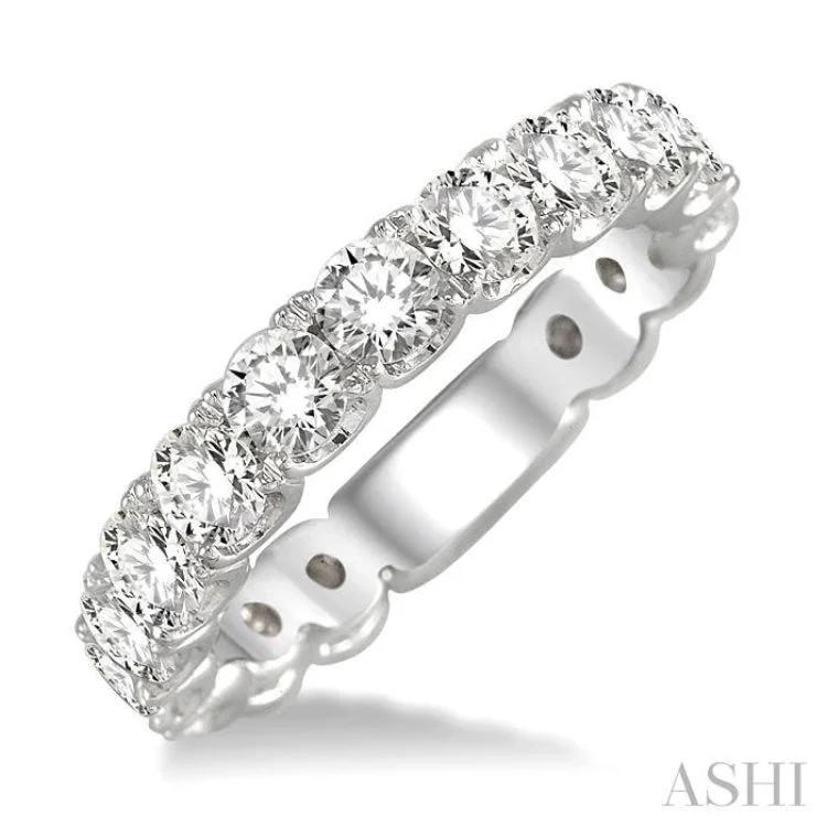 2 Ctw Diamond Matching Wedding Band in 18K White Gold