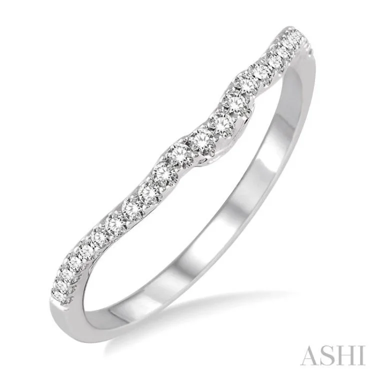 1/5 Ctw Round Cut Diamond Wedding Band in 14K White Gold