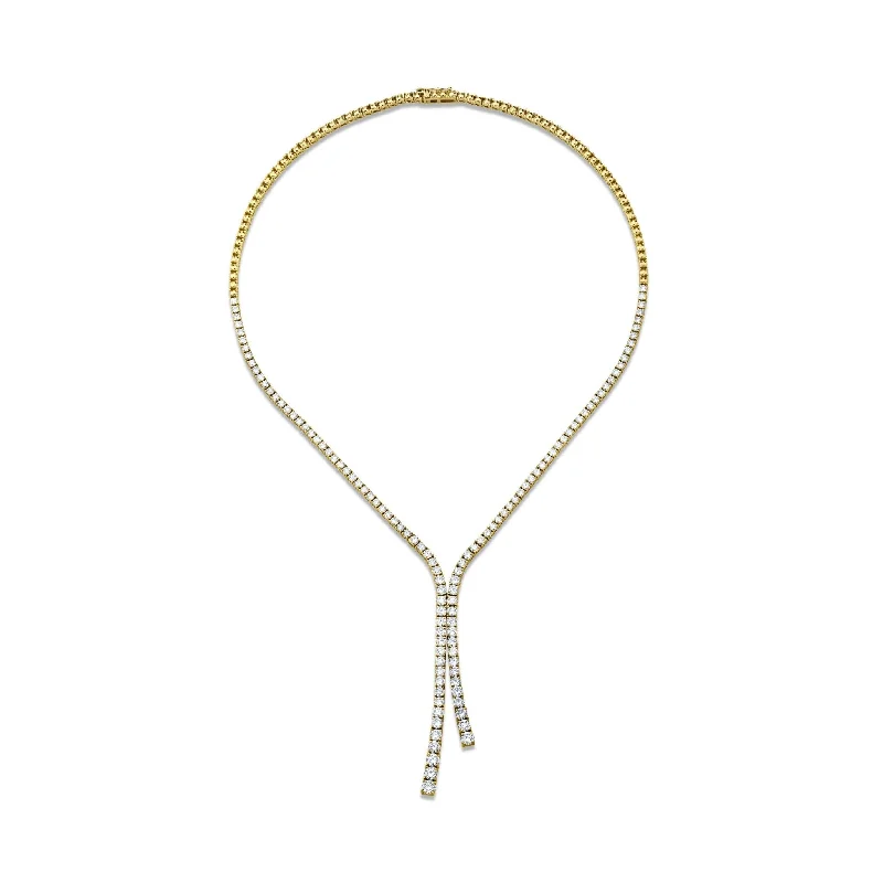 Graduated Round Brilliant Diamonds Lariat