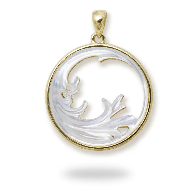 Nalu Splash Mother of Pearl Pendant in Gold - 27mm