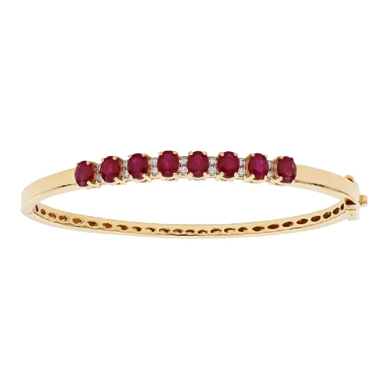 Ruby Bangle (Ruby 3.86 cts. White Diamond 0.25 cts.)