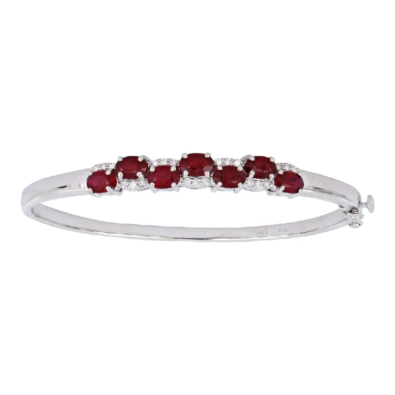 Ruby Bangle (Ruby 4.29 cts. White Diamond 0.26 cts.)