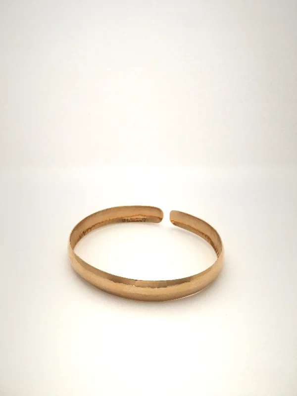 Perfectly Puddled: Gold Bracelet Narrow