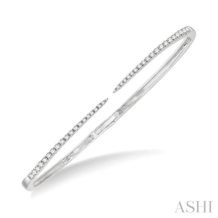 1/2 ctw Round Cut Diamond Claw Cuff Bangle in 14K White Gold